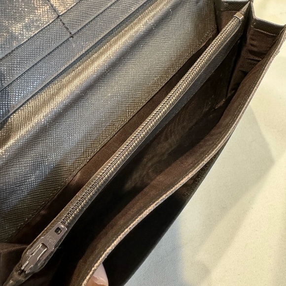 Authentic Prada nylon long wallet - Picture 5 of 15